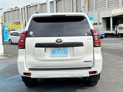 TOYOTA LAND CRUISER PRADO - 10
