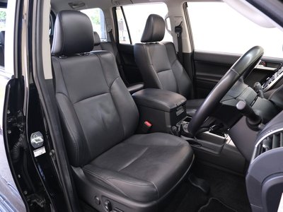 2022 Toyota LAND CRUISER PRADO — миниатюра 51