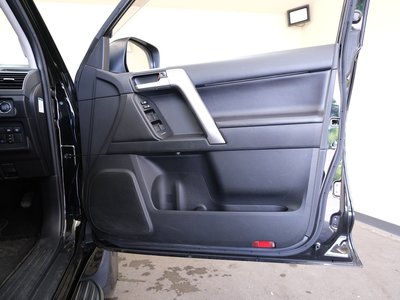 2022 Toyota LAND CRUISER PRADO — миниатюра 49