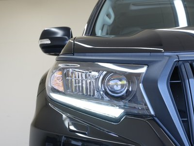 2022 Toyota LAND CRUISER PRADO — миниатюра 26