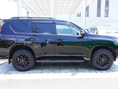 TOYOTA LAND CRUISER PRADO - 5