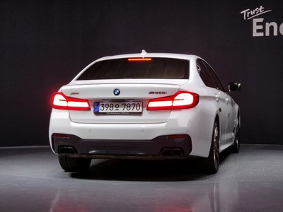 BMW 5 SERIES - 4