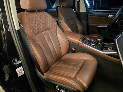 2021 BMW X7 缩略图 22