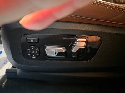 2021 BMW X7 缩略图 37