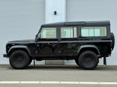 LAND ROVER DEFENDER - 5