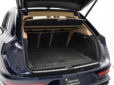 BENTLEY BENTAYGA - 7