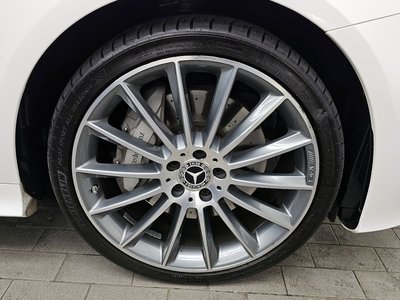 MERCEDES-BENZ E-CLASS - 6