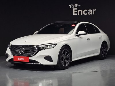 MERCEDES-BENZ E-CLASS - 1
