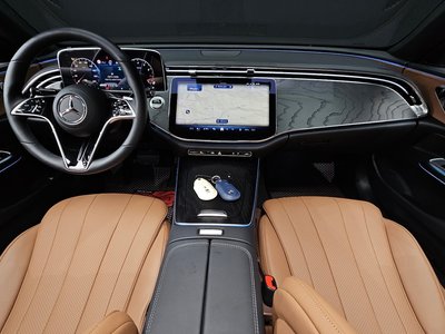 MERCEDES-BENZ E-CLASS - 5