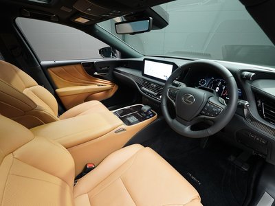 صورة مصغرة 69 لـ 2024 Lexus LS