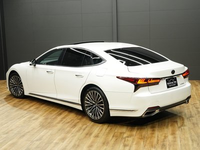 صورة مصغرة 30 لـ 2024 Lexus LS