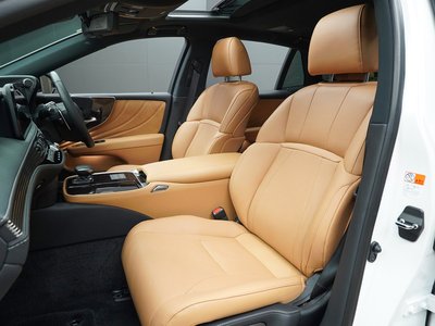 صورة مصغرة 20 لـ 2024 Lexus LS