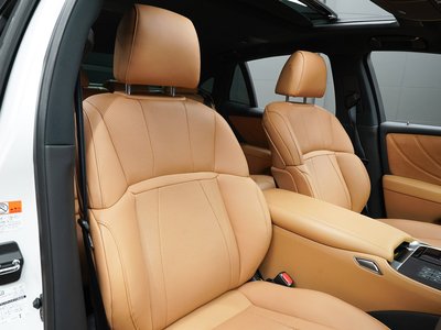 صورة مصغرة 76 لـ 2024 Lexus LS