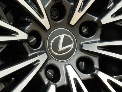 صورة مصغرة 40 لـ 2024 Lexus LS