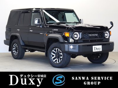 TOYOTA LAND CRUISER 70 - 1