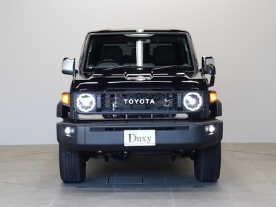 TOYOTA LAND CRUISER 70 - 5