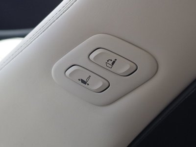 2024 Genesis GV70 — миниатюра 19