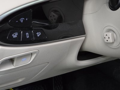 2024 Genesis GV70 — миниатюра 15