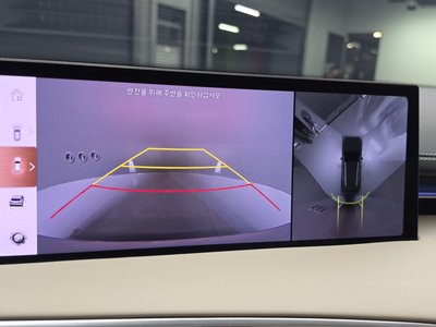 2024 Genesis GV70 — миниатюра 17