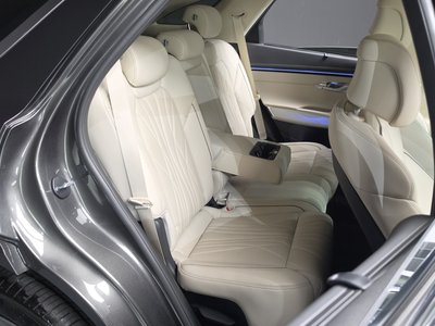 2024 Genesis GV70 — миниатюра 11