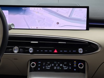 2024 Genesis GV70 — миниатюра 14