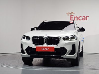 2022 BMW X4 照片 2