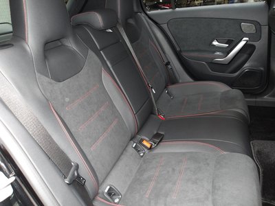 2025 Mercedes-BENZ A-CLASS 缩略图 40