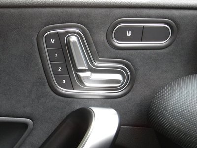 2025 Mercedes-BENZ A-CLASS 缩略图 49
