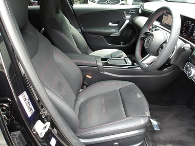 2025 Mercedes-BENZ A-CLASS 缩略图 38