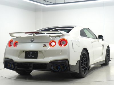 NISSAN GT-R - 7