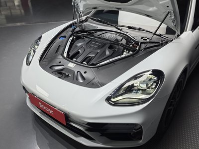 PORSCHE PANAMERA - 7