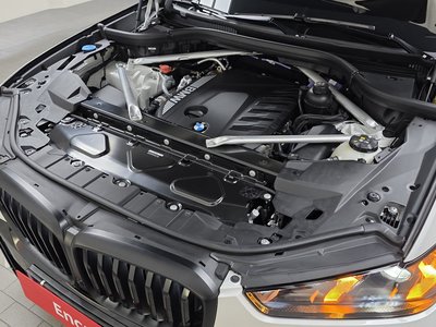 صورة 7 لـ 2025 BMW X5
