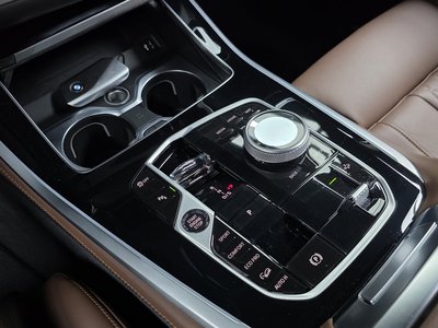 2025 BMW X5 — миниатюра 12