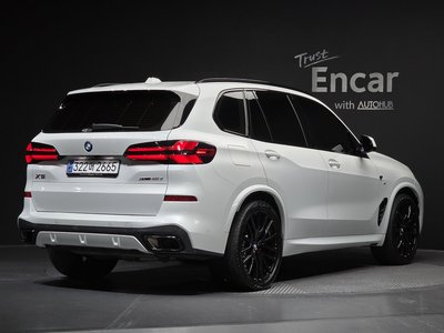 صورة 3 لـ 2025 BMW X5