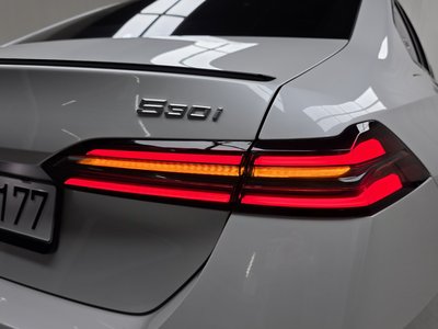 صورة 10 لـ 2025 BMW 5 SERIES