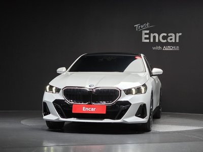صورة 2 لـ 2025 BMW 5 SERIES