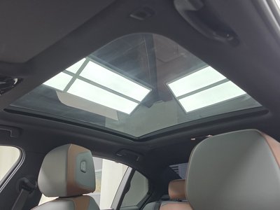 صورة مصغرة 23 لـ 2025 BMW 5 SERIES