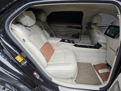2019 Genesis G90 — миниатюра 24