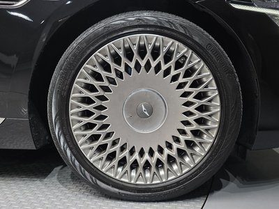2019 Genesis G90 photo 6