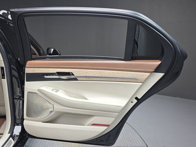 2019 Genesis G90 — миниатюра 15