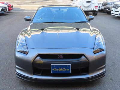 NISSAN GT-R - 4