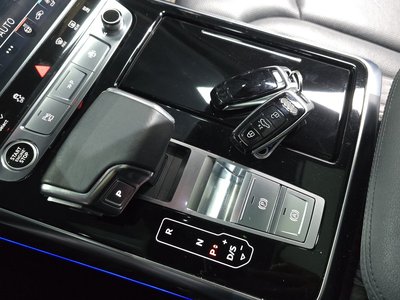 AUDI Q7 - 9