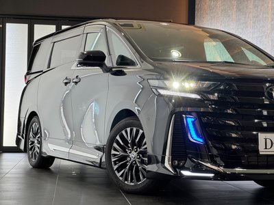 TOYOTA VELLFIRE - 10