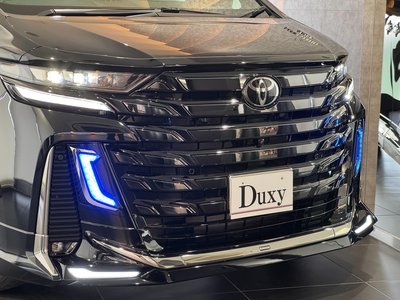 TOYOTA VELLFIRE - 9