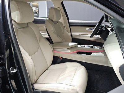 2023 Genesis GV70 — миниатюра 16