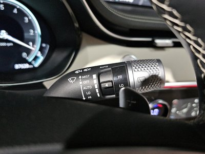 2023 Genesis GV70 — миниатюра 21