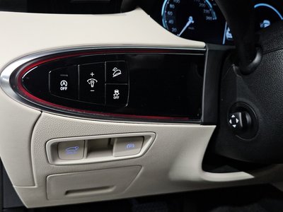 2023 Genesis GV70 — миниатюра 33