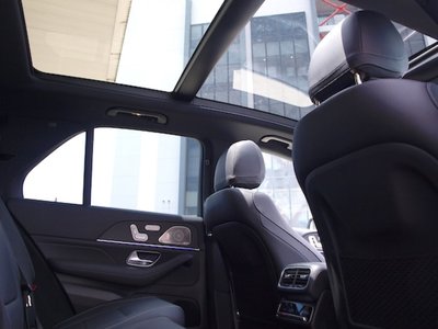 2025 Mercedes-BENZ GLE — миниатюра 31