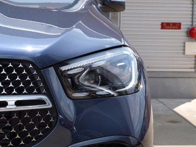 2025 Mercedes-BENZ GLE photo 4