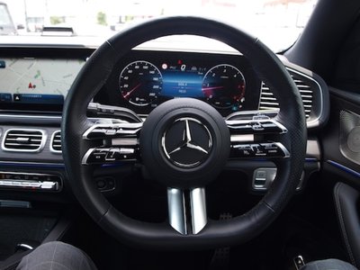 2025 Mercedes-BENZ GLE — миниатюра 19